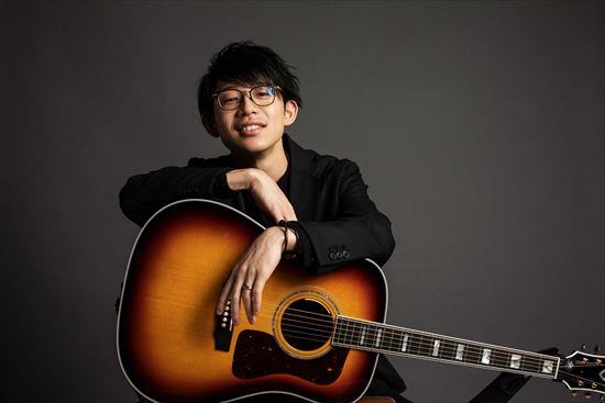 川崎鷹也 SNS発大ブレイク曲「魔法の絨毯」収録した ファースト