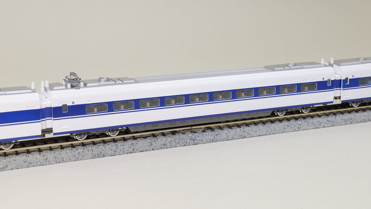 90018250_03_e2e3e2f4-86e4-4a42