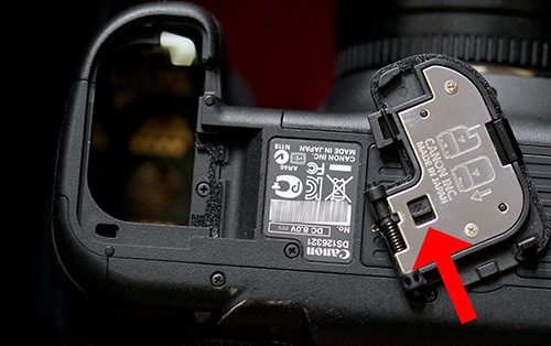 BG-E11：EOS 5D Mark III専用バッテリーグリップ: mono-logue