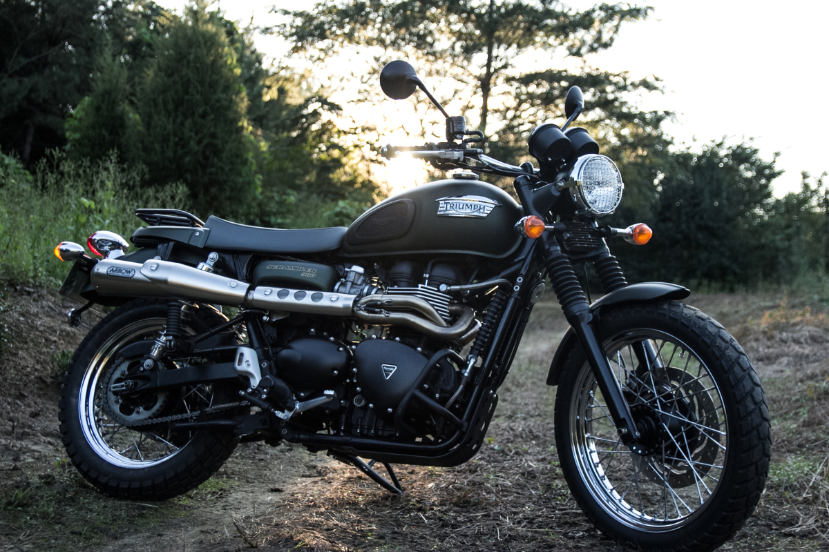 ジュラシック・ワールドのバイクに近づけろ！トライアンフ スクラン