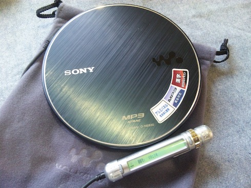 SONY CD WALKMAN D-NE830