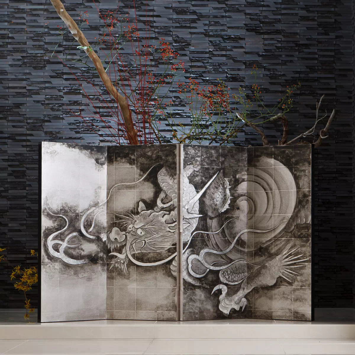 受注生産】四曲小屏風 雲龍図 | ギフトショップ Nihon Miyabi 通販サイト