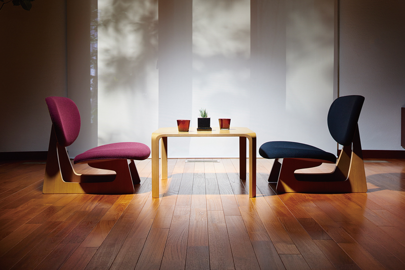 長大作 / 坂倉準三建築研究所の低座イス - NIPPON PROUD