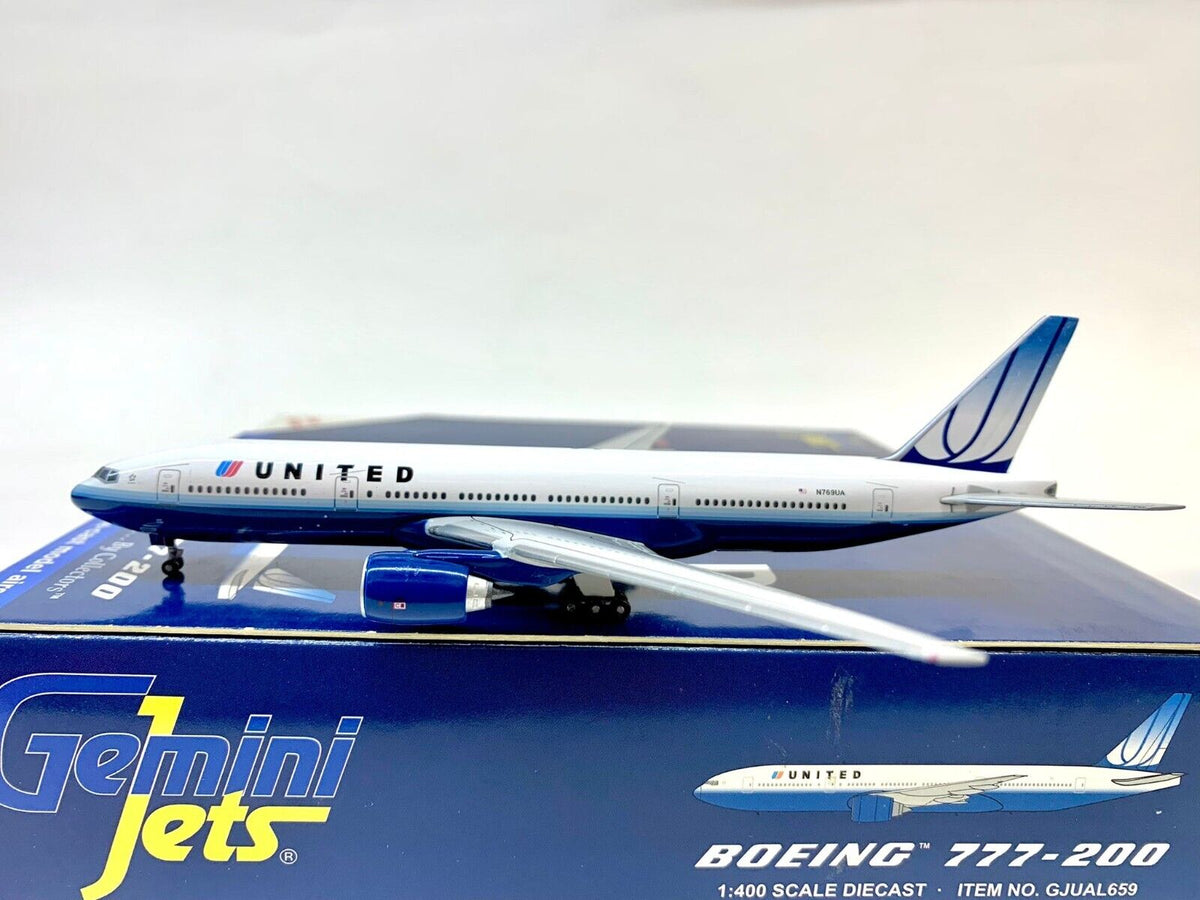 United Airlines 777-222 N769UA 1:400 Scale – Airline Employee Shop