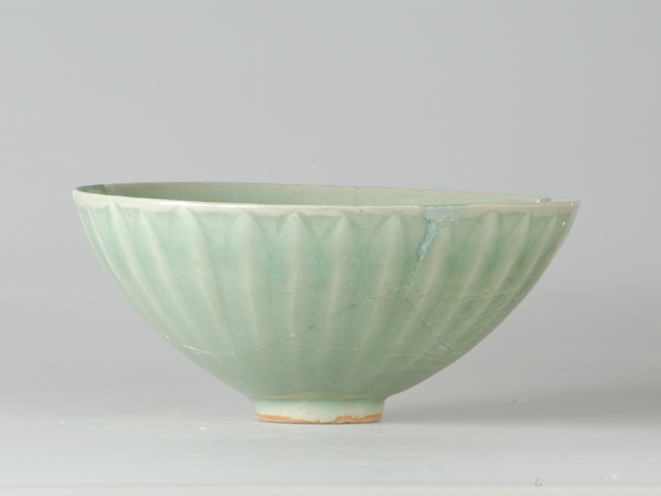 中国・龍泉窯系青磁碗 （中世） | マイコレ（埋蔵文化財コレクション