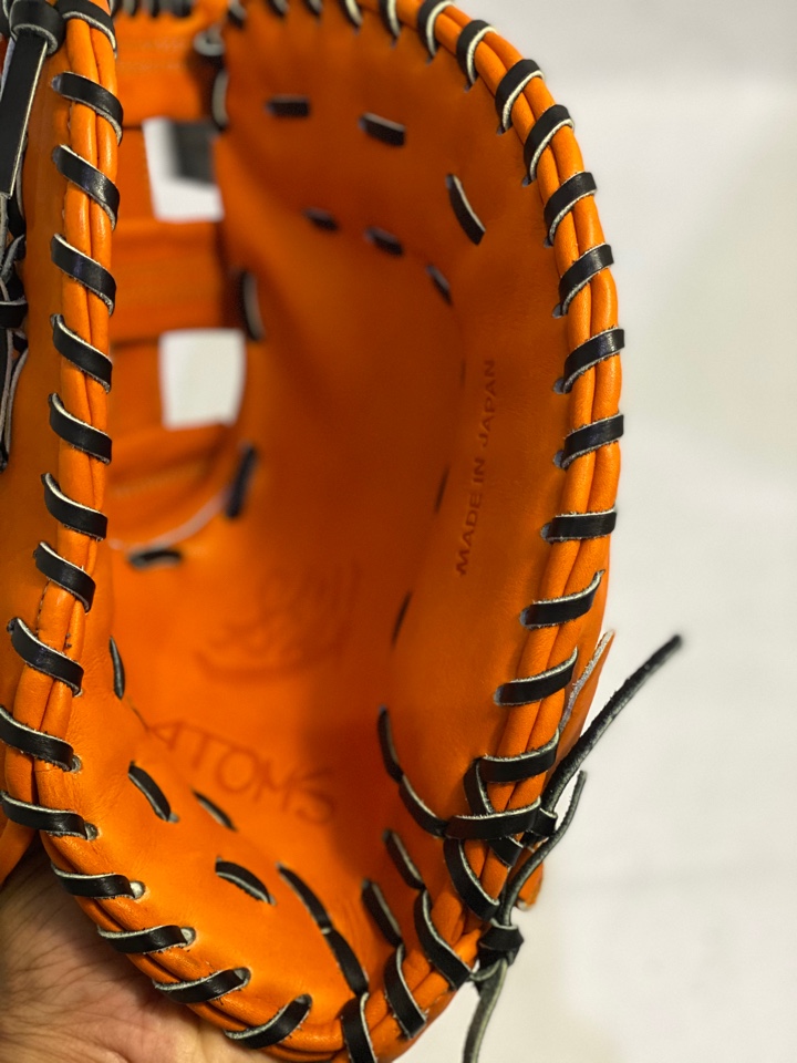 最強に掴めるヘルトンバックのファーストミットはコレ！ | やばい