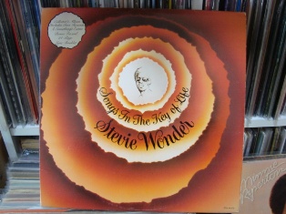 DJ Spinna & Bobbito 「Wonder Wrote It.」 | Mix Tape Troopers