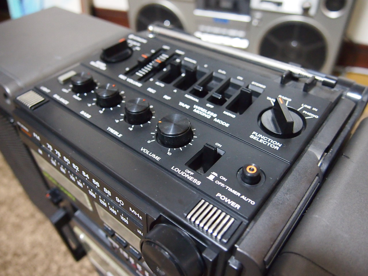 HITACHI TRK-9050 - SALTAWAY - Junk Audio Laboratory -