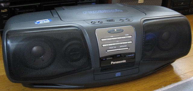 懲りずにラジカセ。Panasonic RX-DT07 - SALTAWAY - Junk Audio