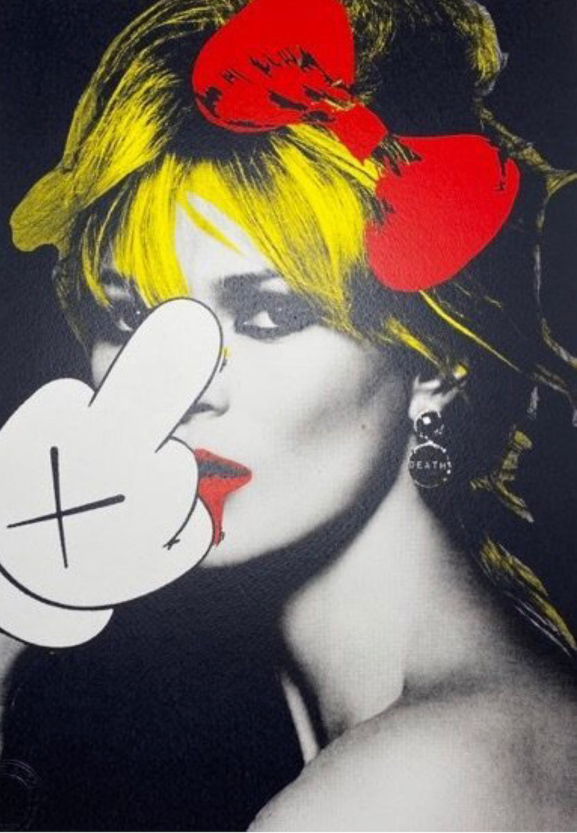 DEATH NYC KATE MOSS X KAWS FINGER RED SIZE: 45 x 32 cm – Borgia