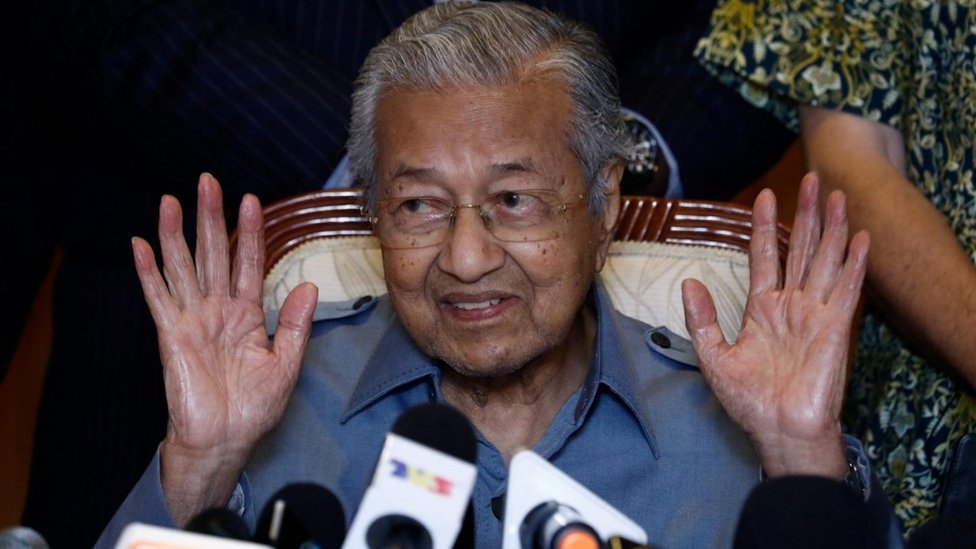 マレーシア総選挙、97歳マハティール元首相が立候補表明 - BBCニュース
