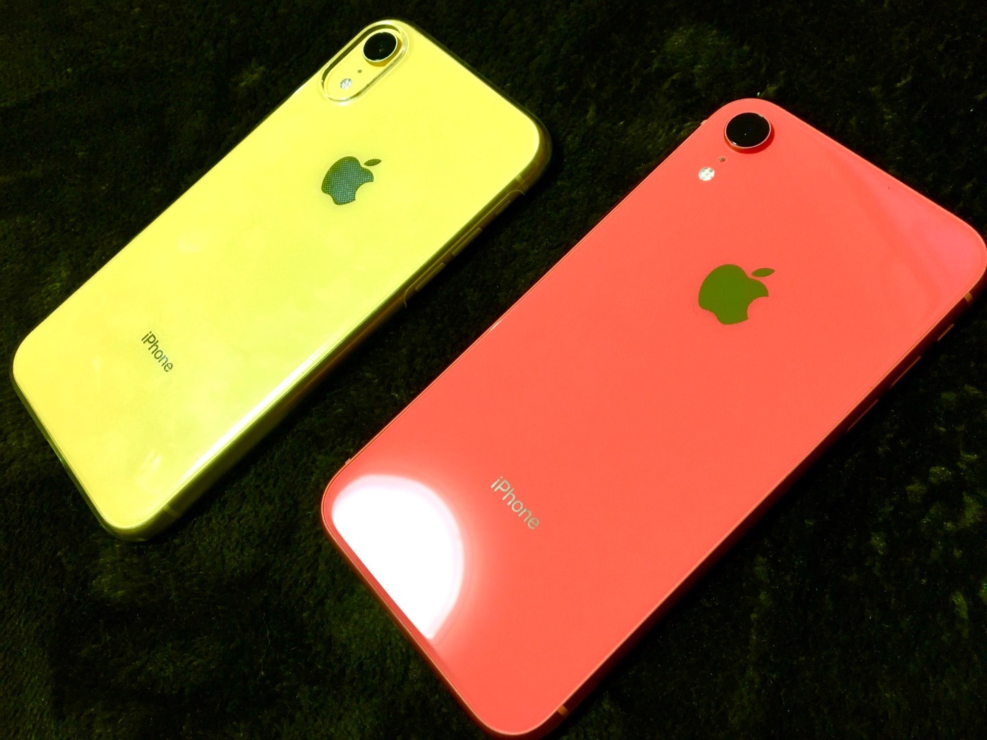 コーラルピンクのiPhoneXRに機種変。: RS2000