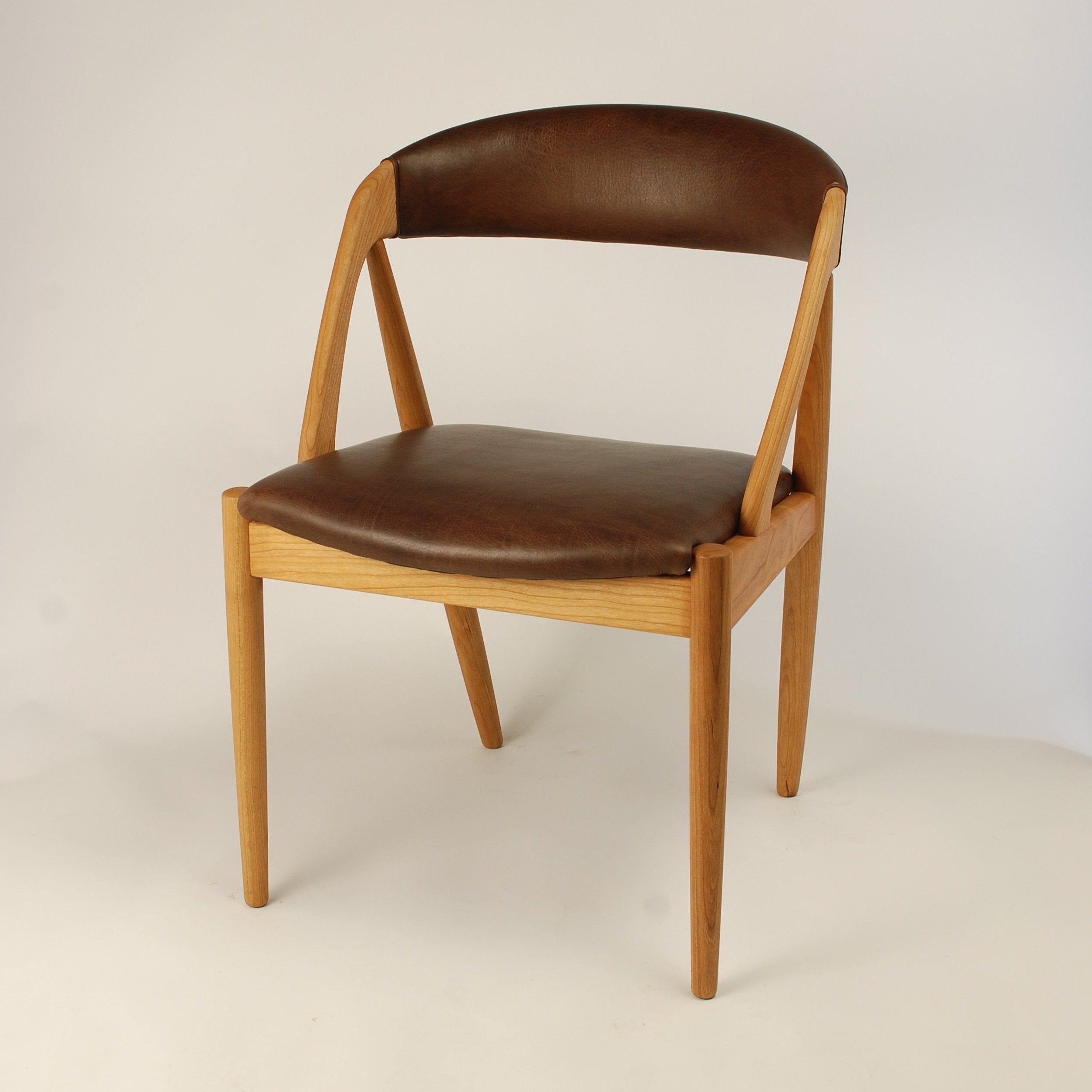 クラフトジャーナル｜宮崎椅子製作所｜HANDY ロータイプ – CRAFT JOURNAL