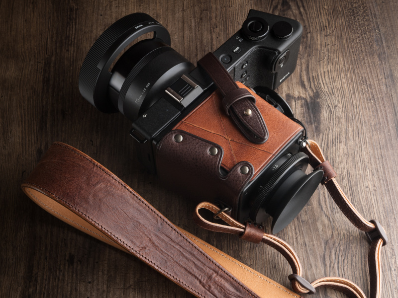 デジカメドレスアップ主義：液晶ファインダーケースという新発想