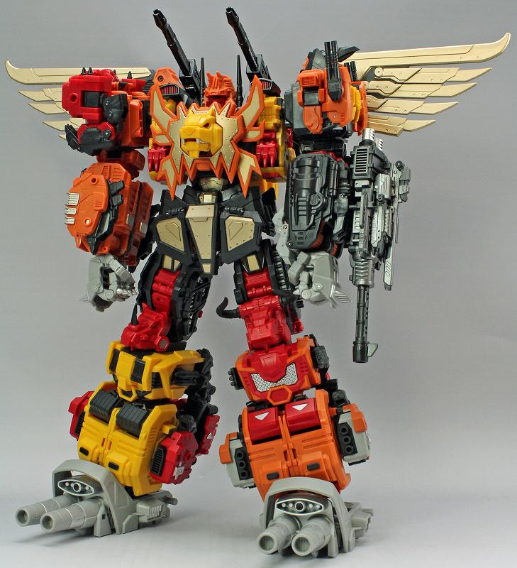 MMC_FERALREX_P03.jpg