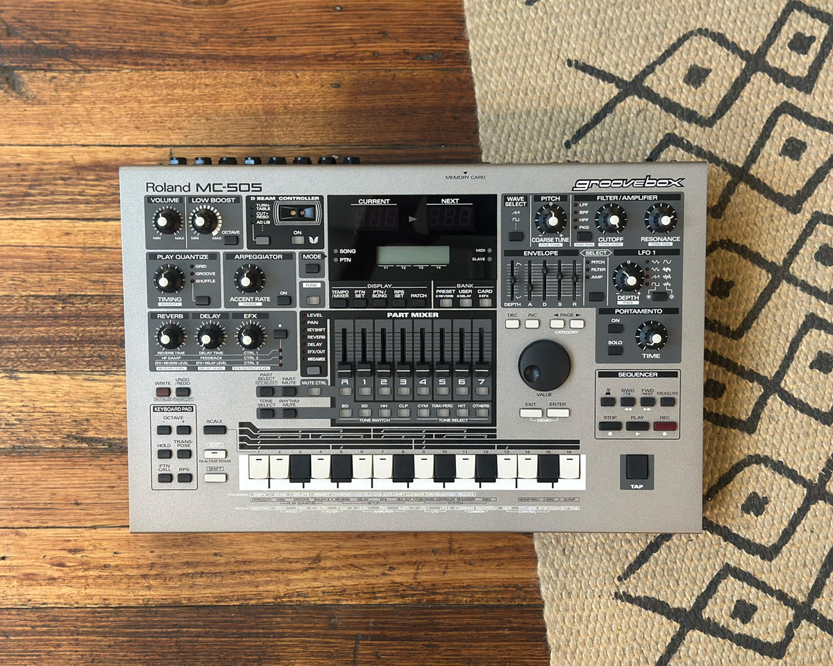 Roland MC-505 Groovebox – Found Sound