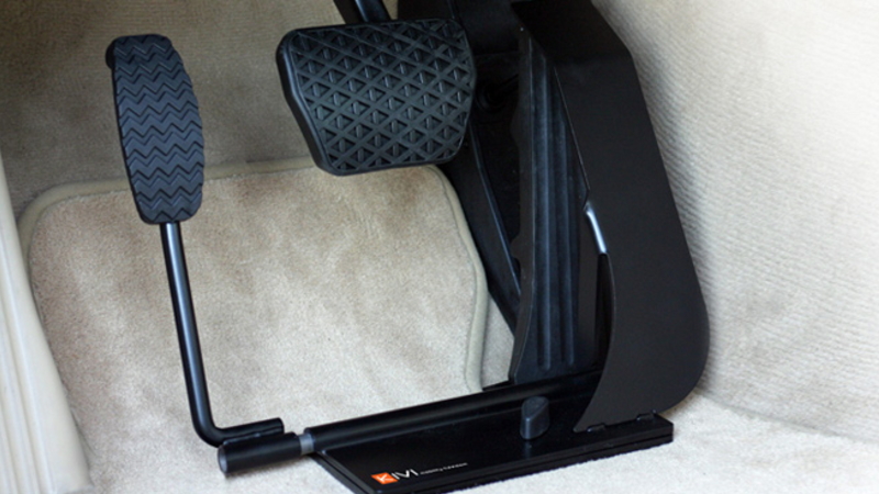 左足用アクセルペダル | 福祉車両改造のGARAGE WIN