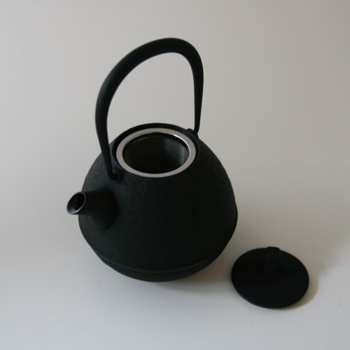 南部鉄器 急須 / 空間鋳造 Egg 中 黒 0.4L【ゆうパケット不可