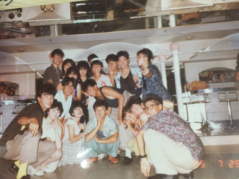 1984年、歌舞伎町のディスコを舞台に中高生たちが起こした