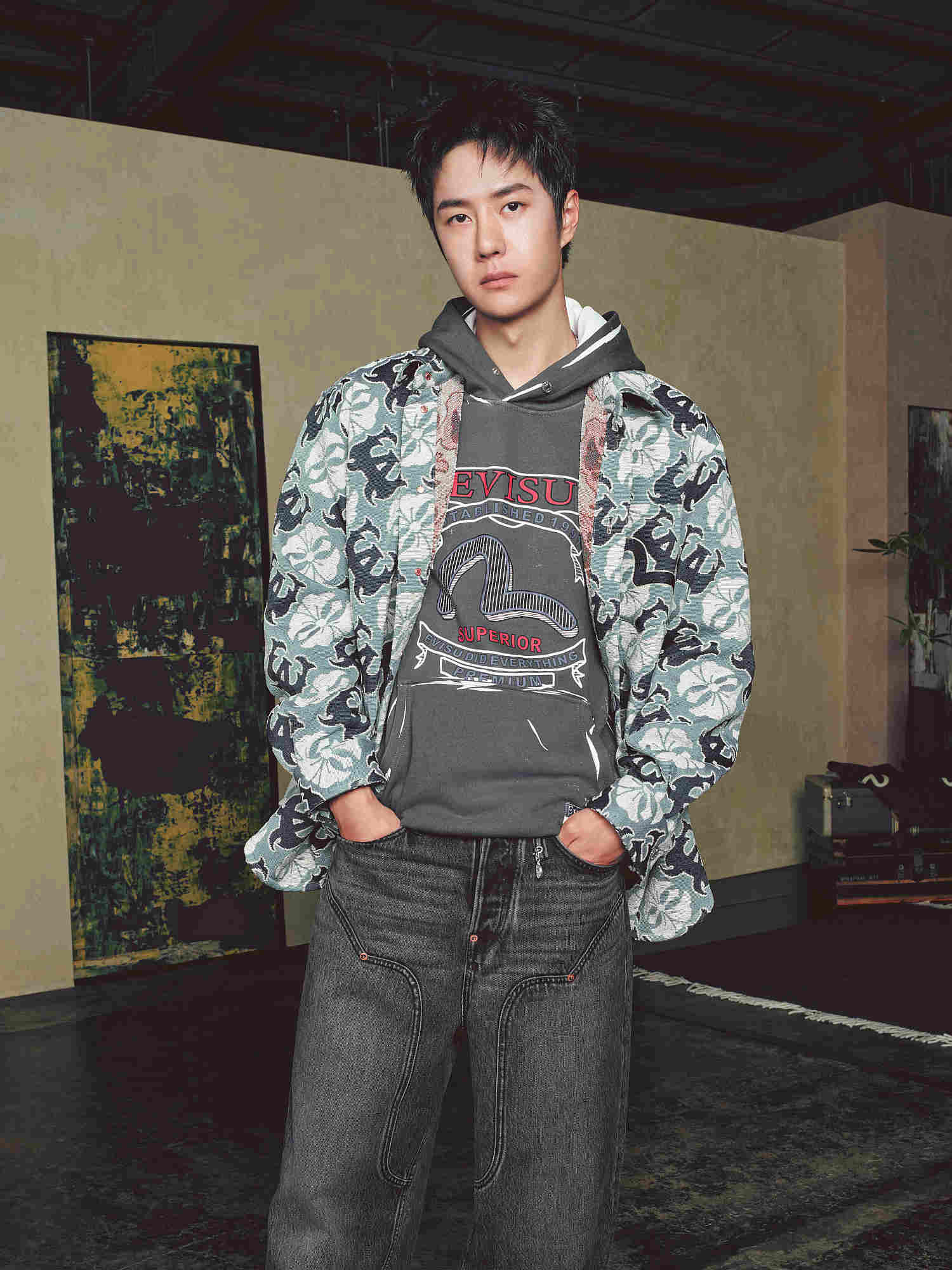 日本発のデニムブランド「EVISU」がワン・イーボーを起用した24秋冬