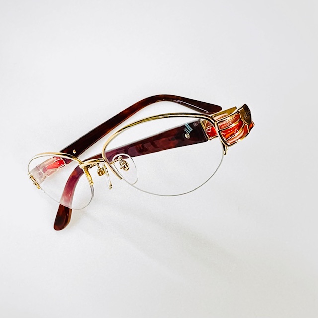 べっ甲 / K18ゴールド / K14WGホワイトゴールド – 眼と眼鏡 / To