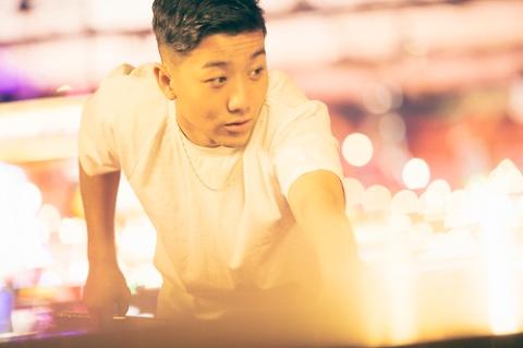 瑛人 (エイト)｜チケットぴあ