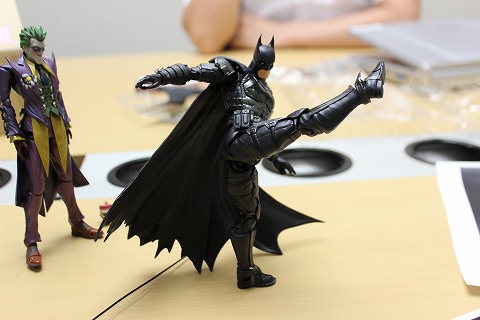 バットマン75周年！入魂のS.H.Figuarts バットマンについて企画者に