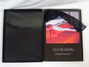 Guy Bourdin 2006 ギイ・ブルダン写真展 | 古本買取販売ハモニカ古書店