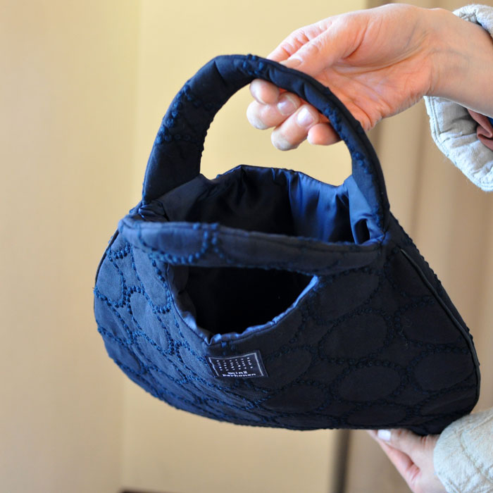 ミナペルホネン tambourine エッグバッグ black | Lin total fashion