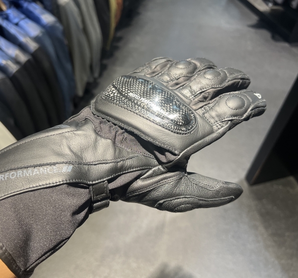 新作入荷】ヴァーシティーウインターグローブ入荷のお知らせ