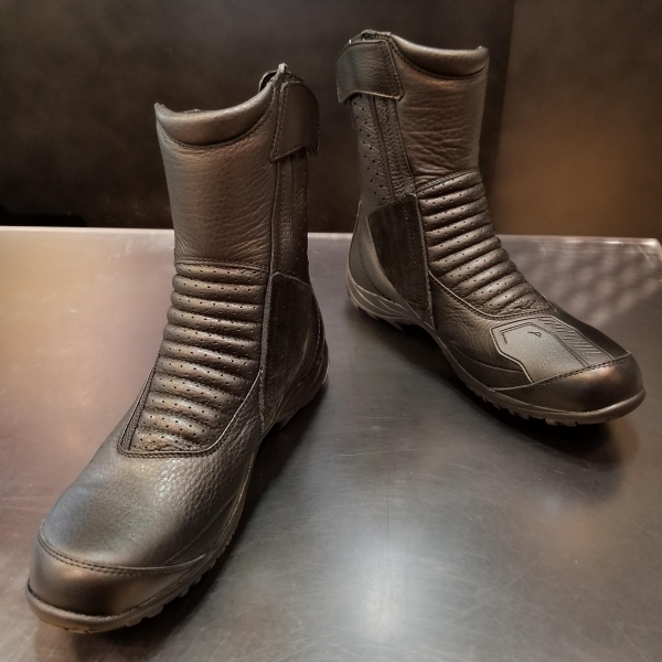 ネオブーツメッシュのご紹介！：KUSHITANI 清水店 | KUSHITANI