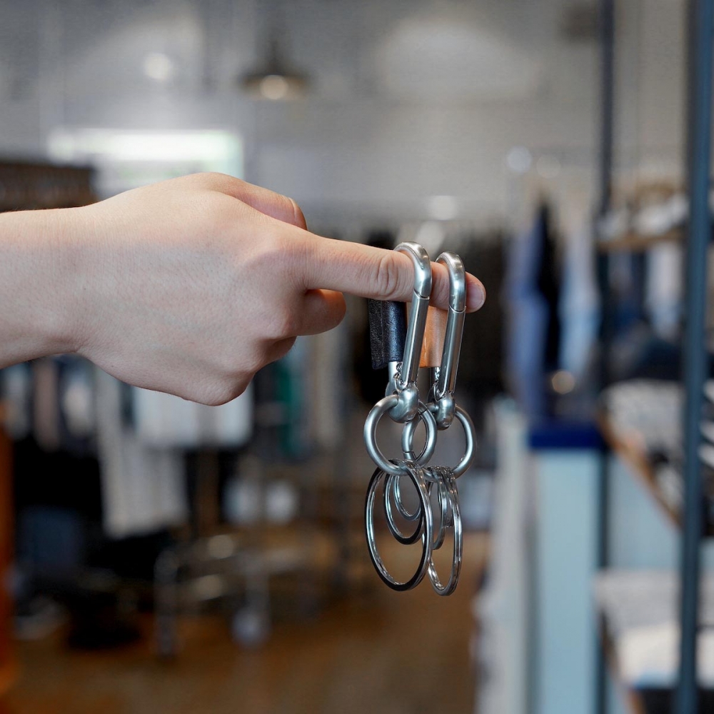 Hender Scheme 永遠の定番カラビナ。今年もお早めに。 | 1989 Men's Blog