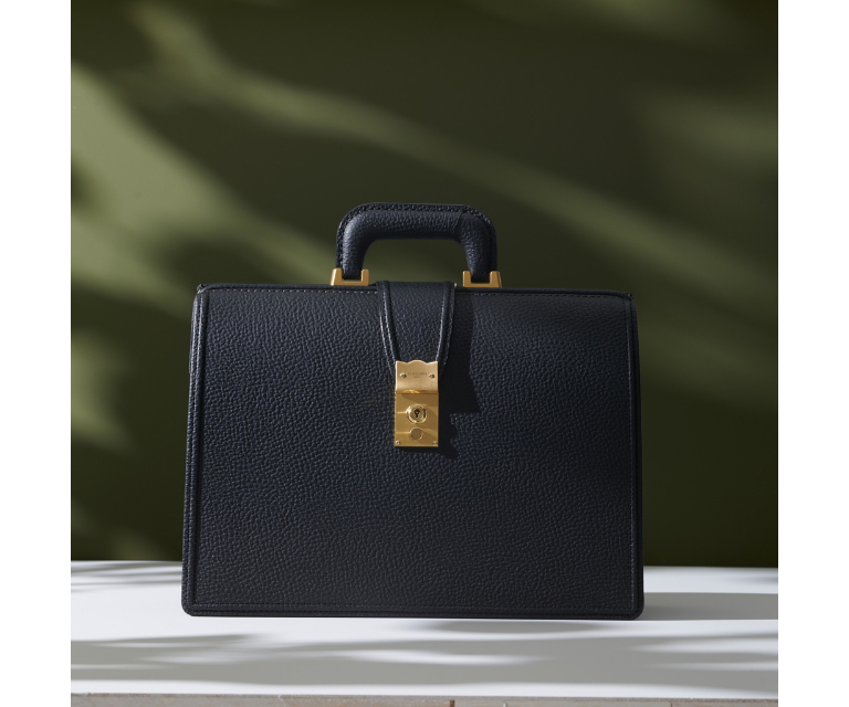 GINZA TANIZAWA TOKYO BLACKBULL ダレスバッグ（GINZA TANIZAWA TOKYO