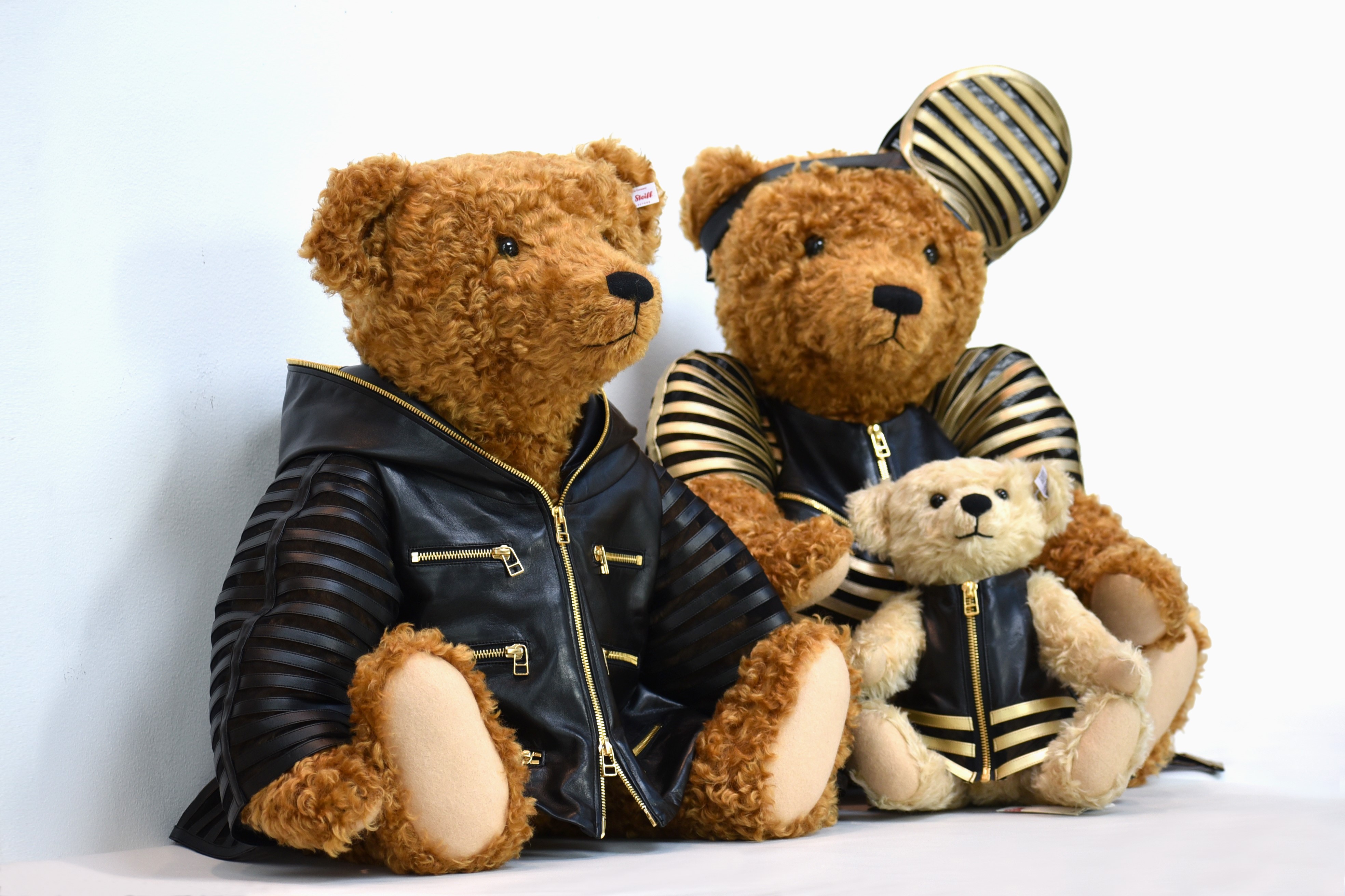 シュタイフ145周年記念コラボレーションテディベア発売 | JUNKO KOSHINO