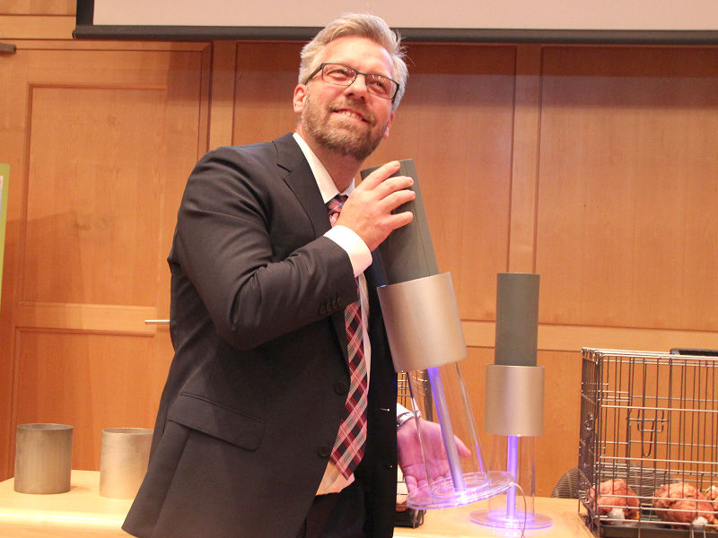 フィルターレスで半永久的に使える空気清浄機「ライトエア・イオン