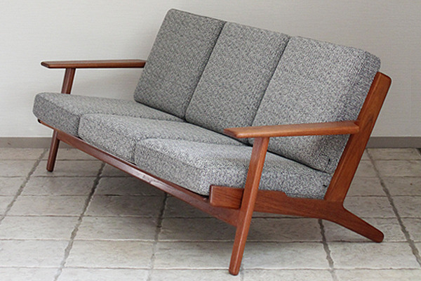 入荷】Hans J. Wegner / ソファ. GE290 チーク / GETAMA | 北欧