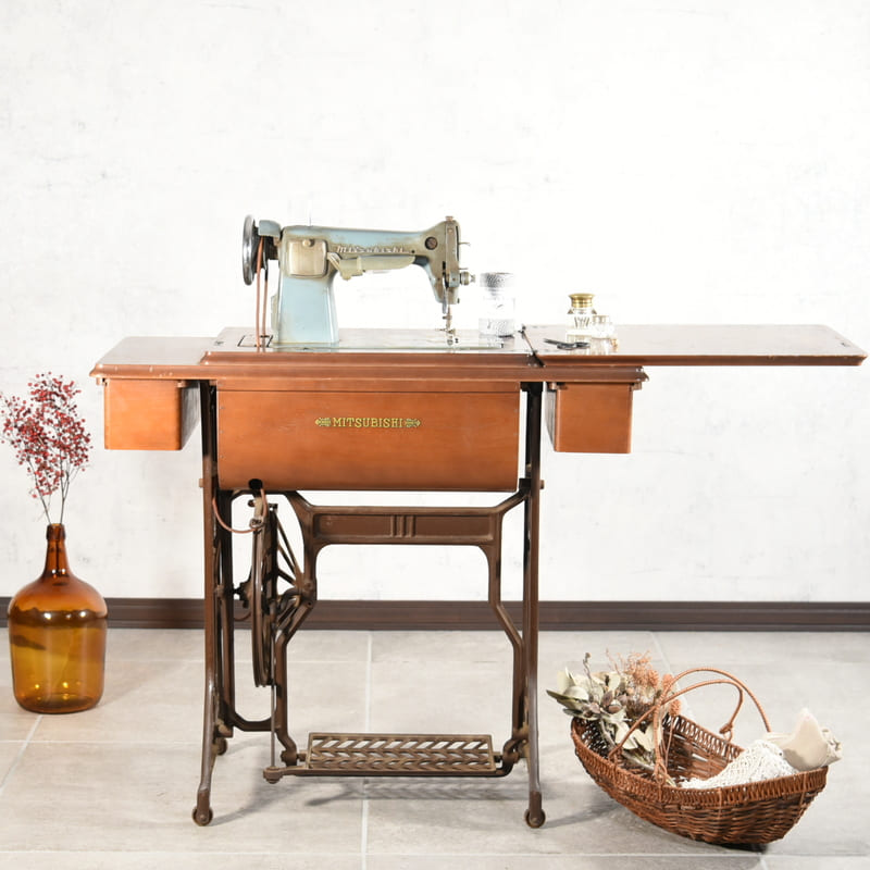 三菱 足踏みミシン / SM-14 – 神戸アンティークウェアハウス