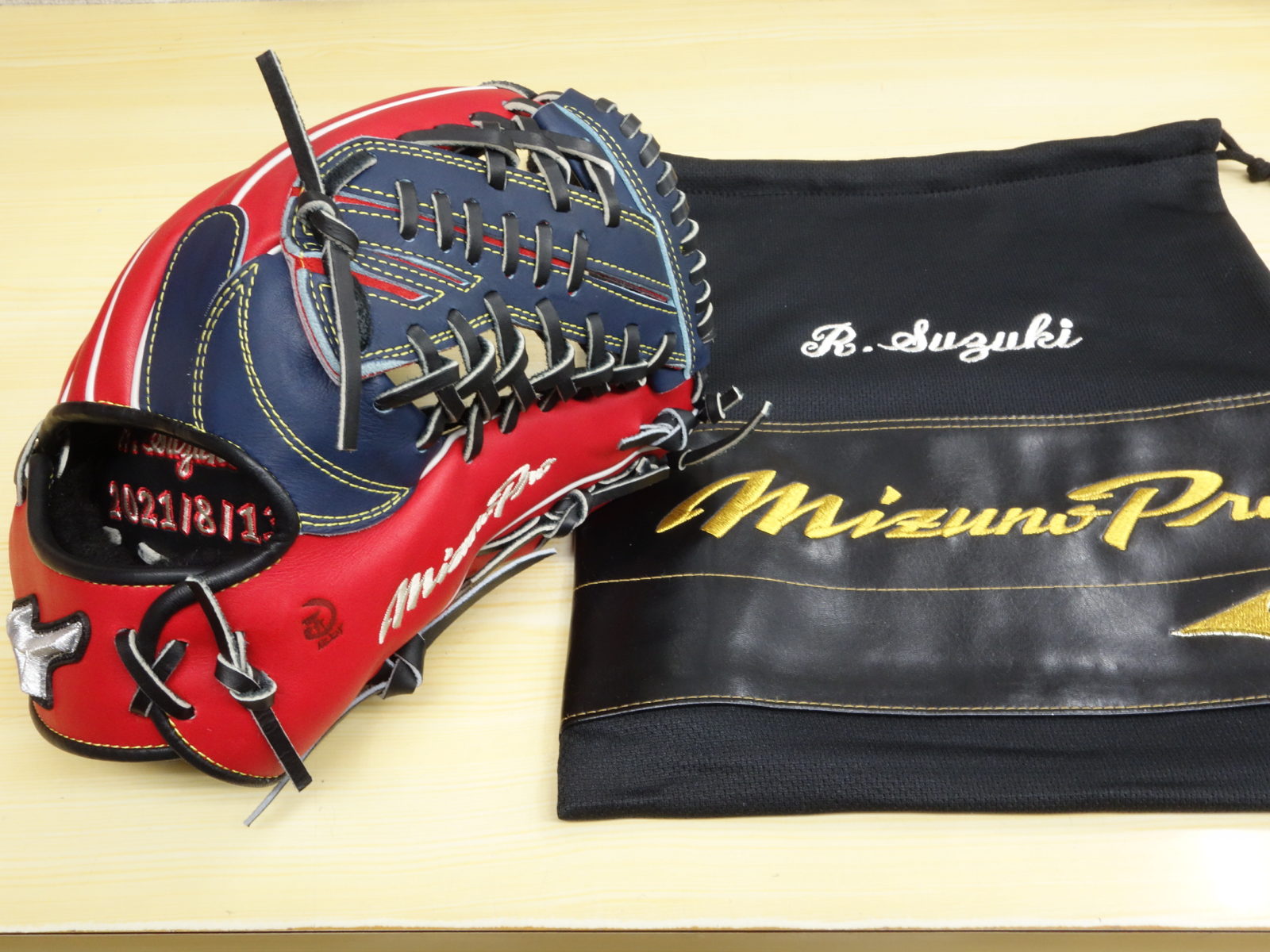 R.Suzuki 様 軟式用 ミズノプロ オーダーグラブ 投手用 （田中 将大