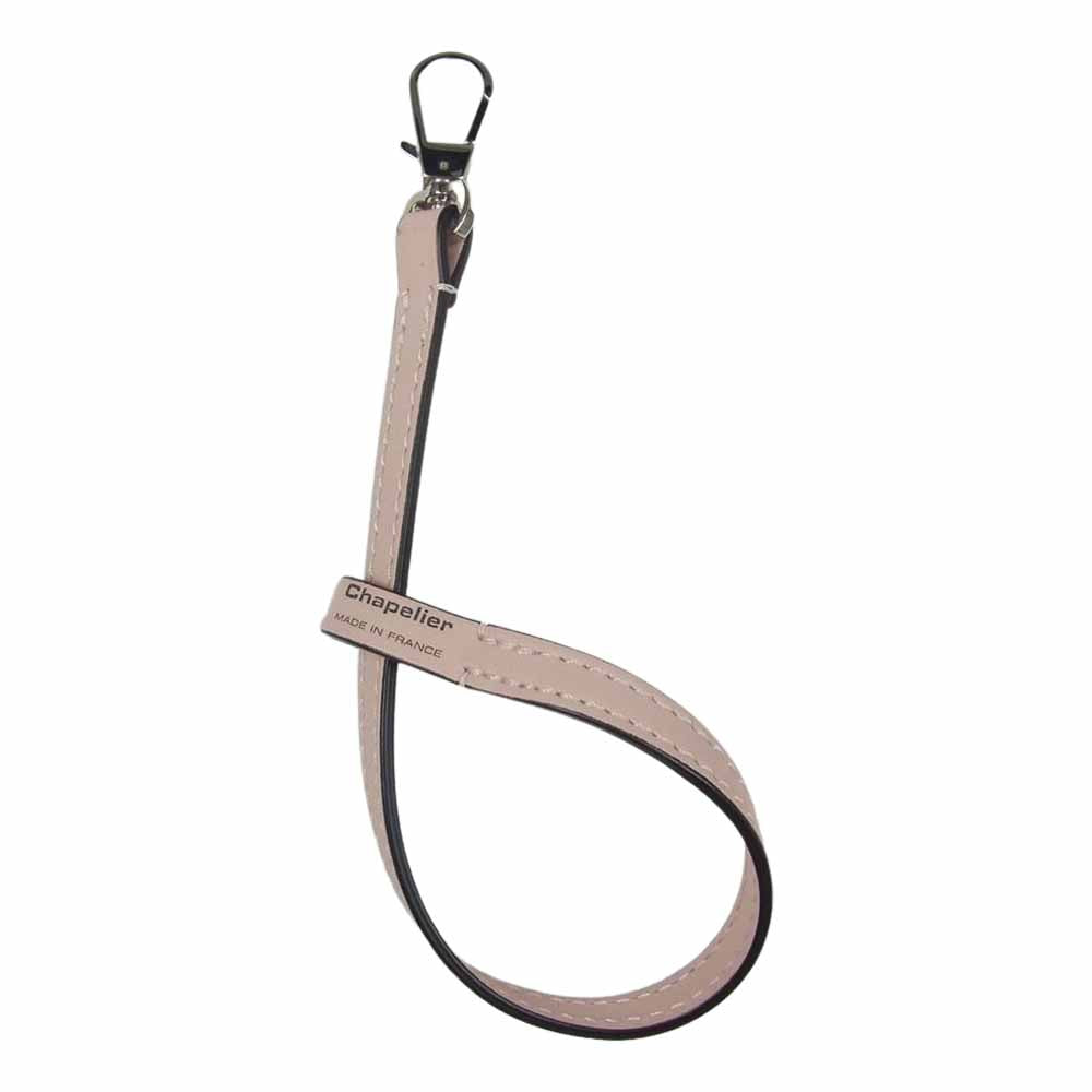 エルベシャプリエ 1660L レザー ストラップ バッグチャーム ピンク系