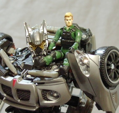 HA：オートボットジャズ＆レノックス少佐 : 玩具店：ぜんまいの森