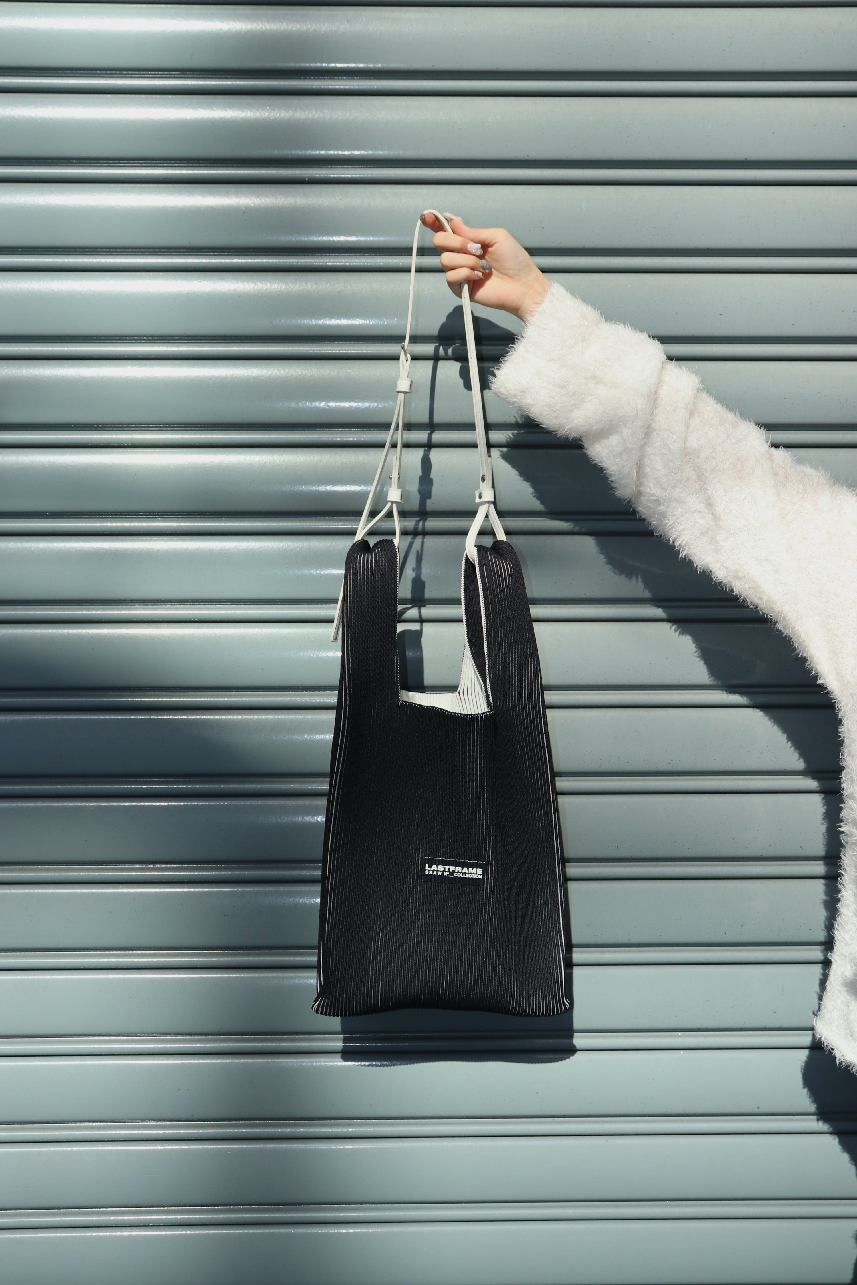 LASTFRAME(ラストフレーム)のKASANE MARKET BAG MEDIUM OFF WHITE