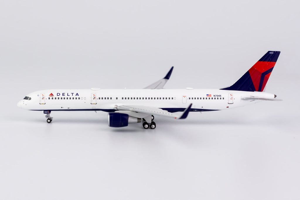 Delta Boeing 757-200 N704X NG Model 53188 Scale 1:400 – PandaFox Toys