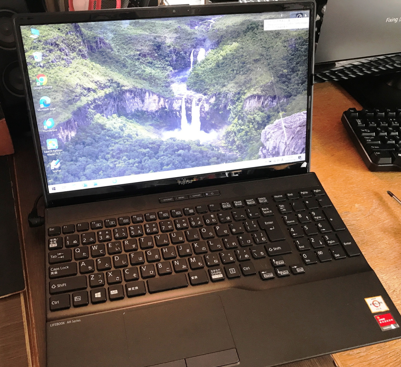 パソコンの入れ替えでWindows 10富士通ノートパソコンLIFEBOOK AH42を2