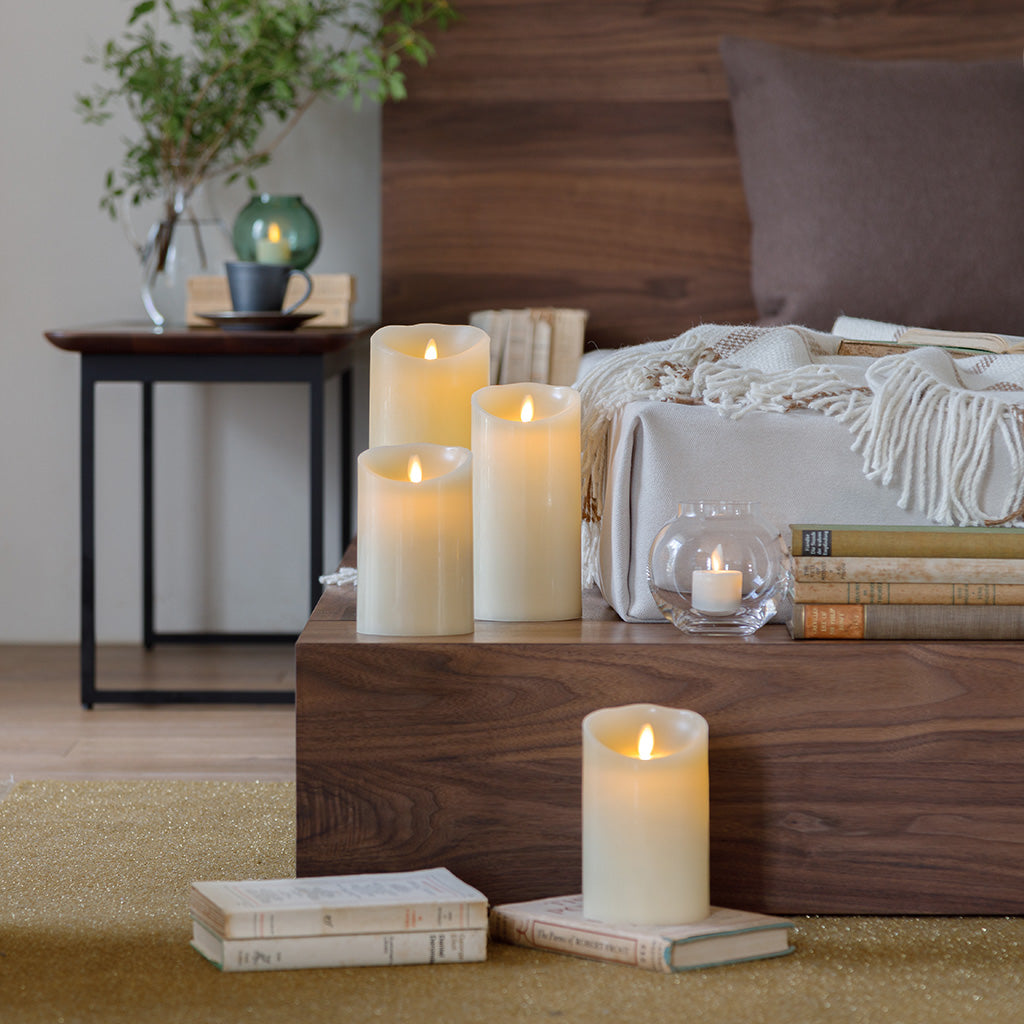 LEDキャンドル ピラーM 直径9cm 高さ18.6cm｜LUMINARA – PIANO ISOLA