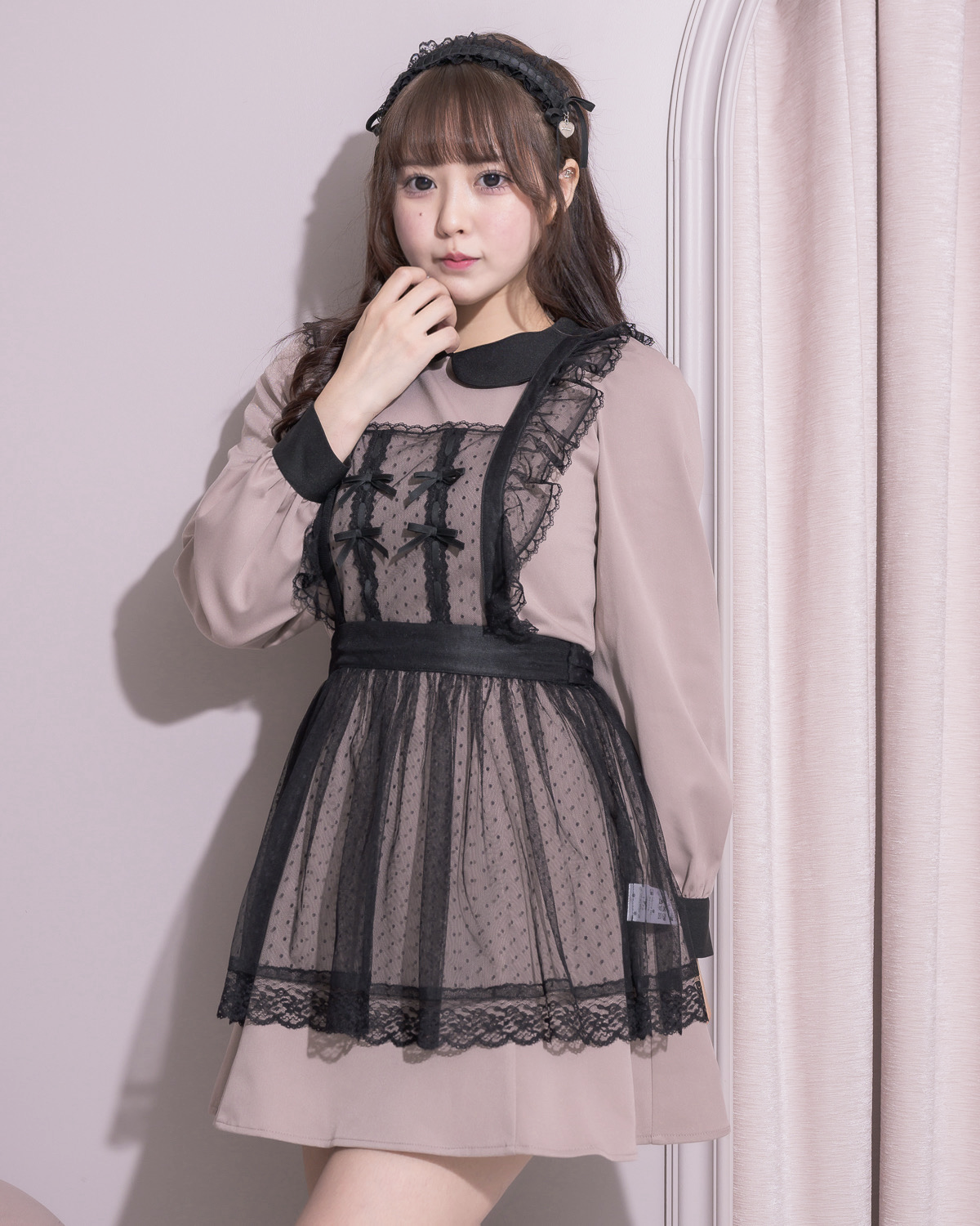 チュールエプロン付き丸襟ワンピース – pium