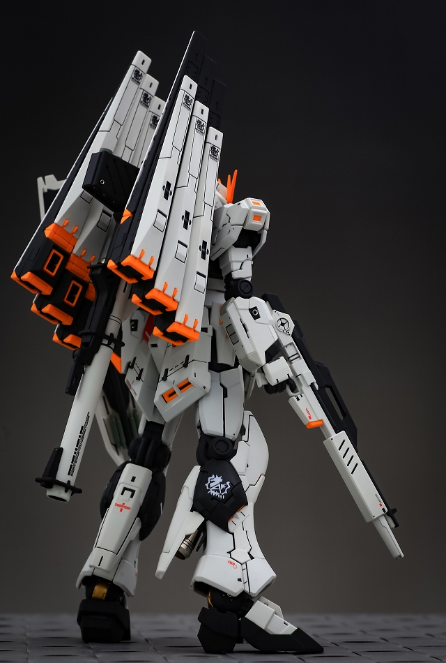 RG 1/144 ニューガンダム・ウイングファンネル仕様 V25【ぷらもっち】