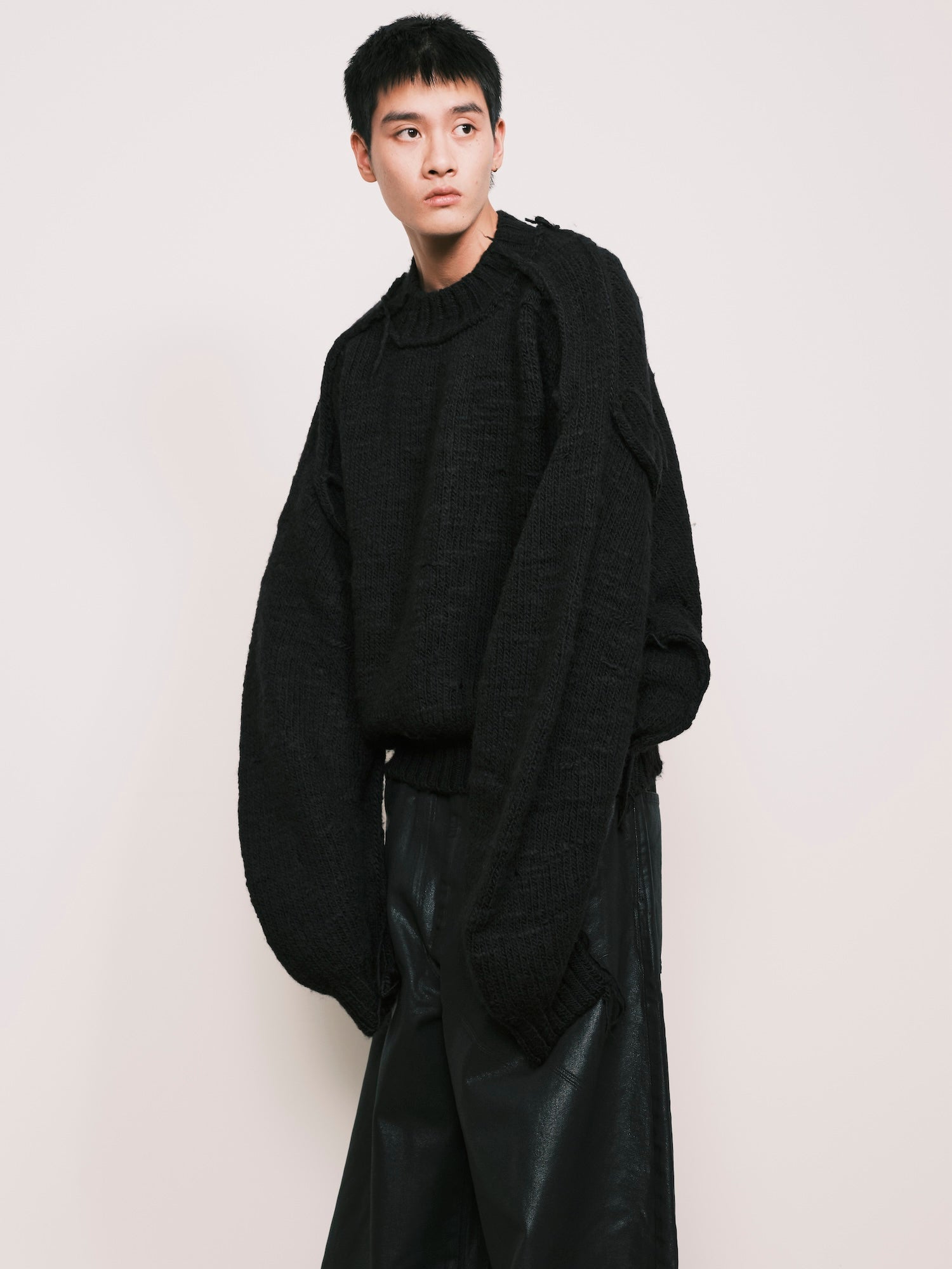 LU'U DAN / Kingpin Knit Sweater Black - Road Sign