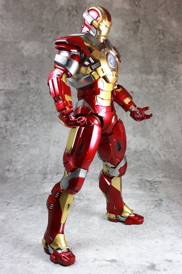 HOTTOYS アイアンマン3 アイアンマン・マーク17 ハートブレイカー