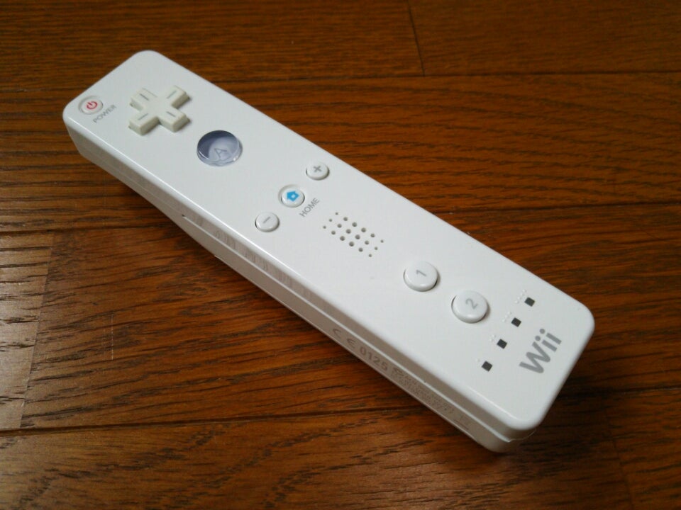任天堂 Wii (ウィー：白) 2006年12月02日発売でした。 もう、17周年