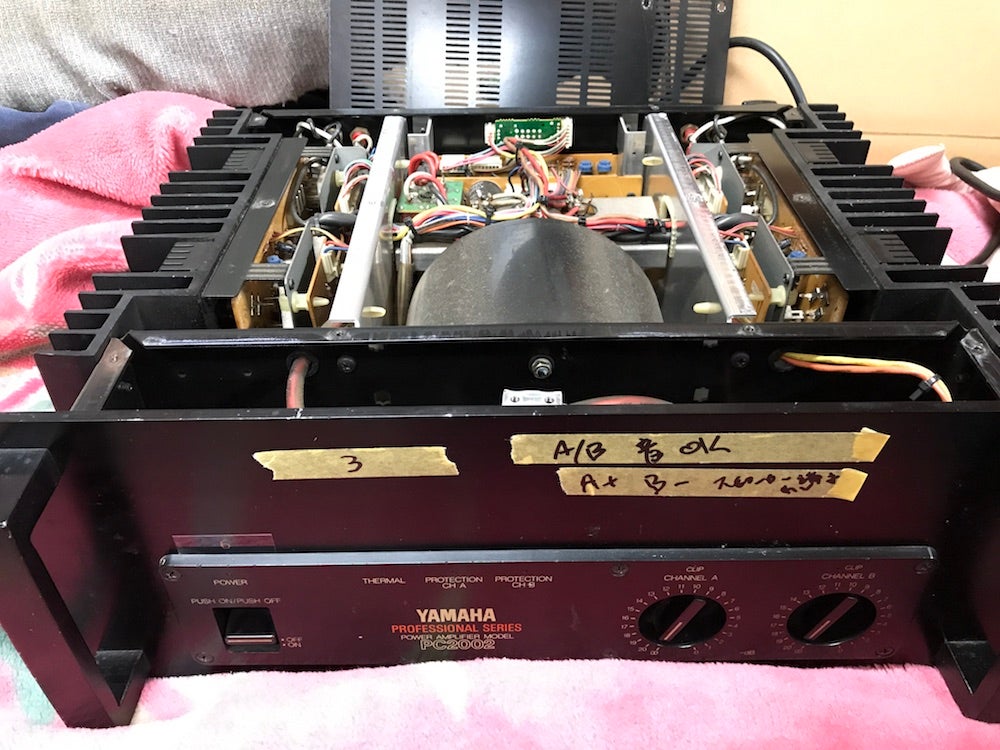 ヤマハ製PC2002パワーアンプのお掃除。 | くるまの達人